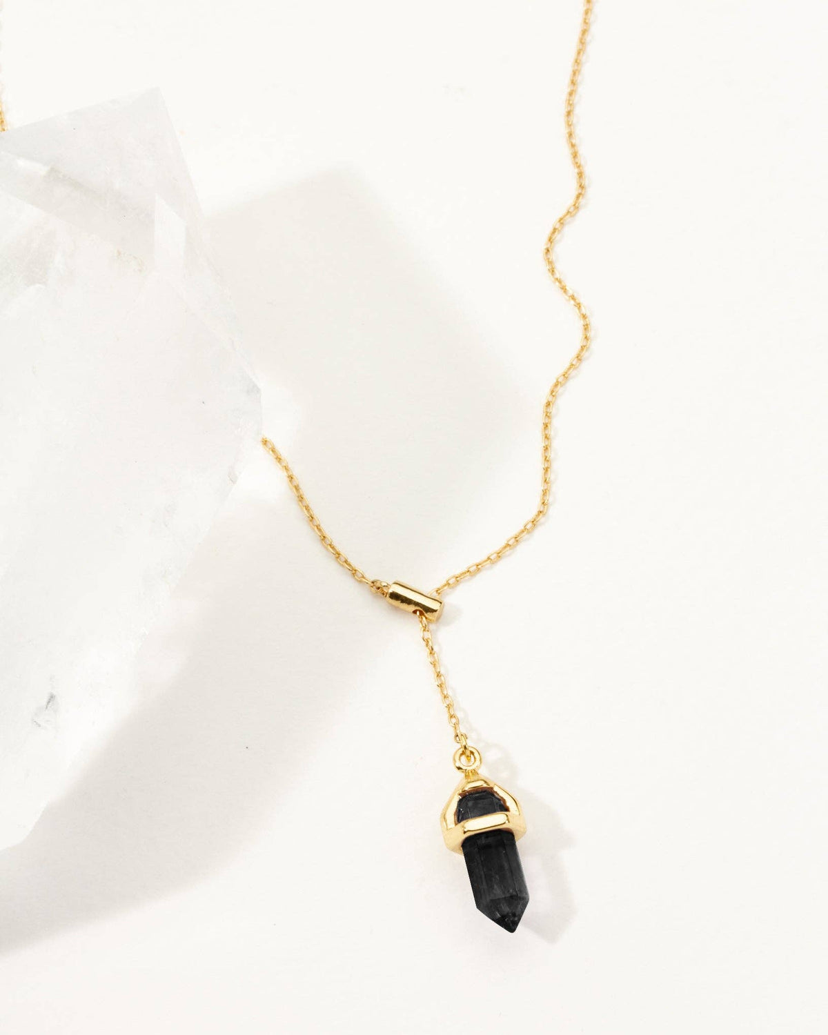 Onyx Curio Lariat